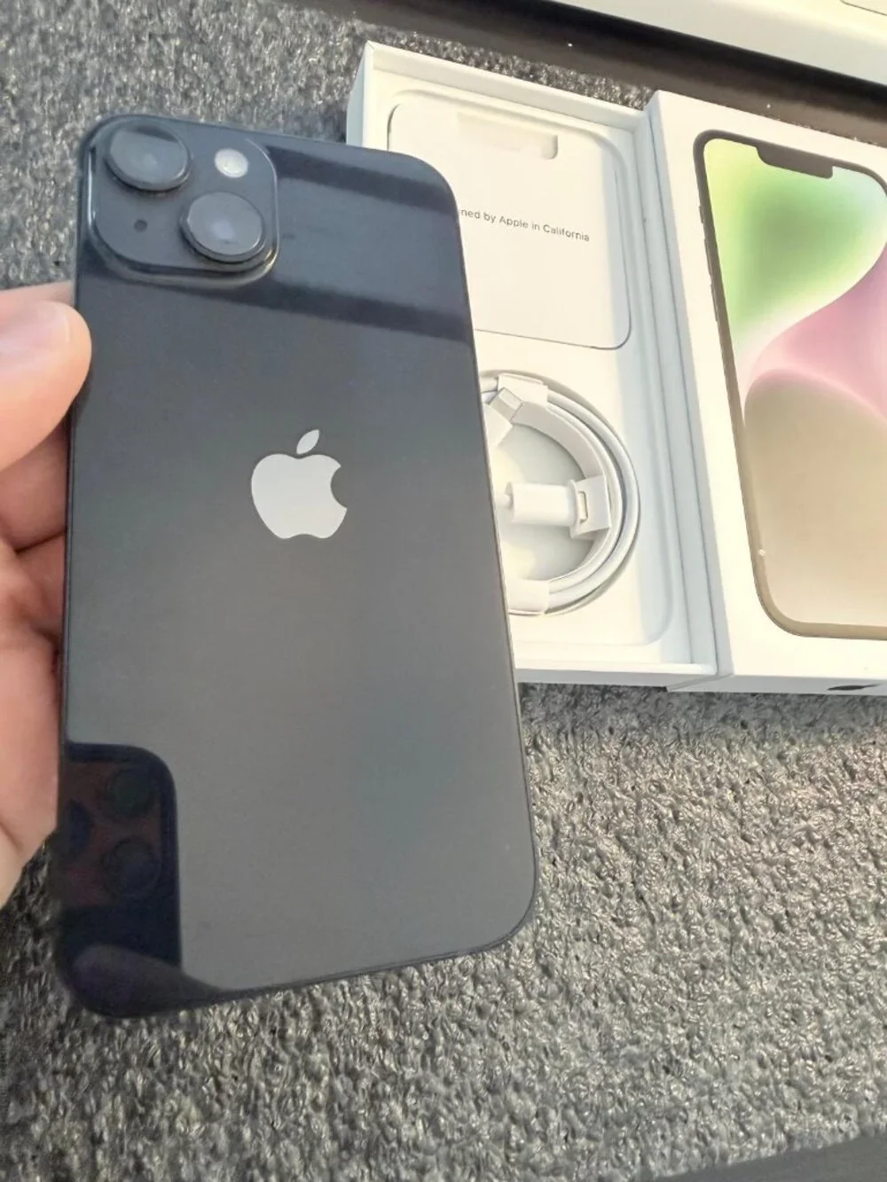 iPhone 14 128GB Unlocked ( Very good condition)